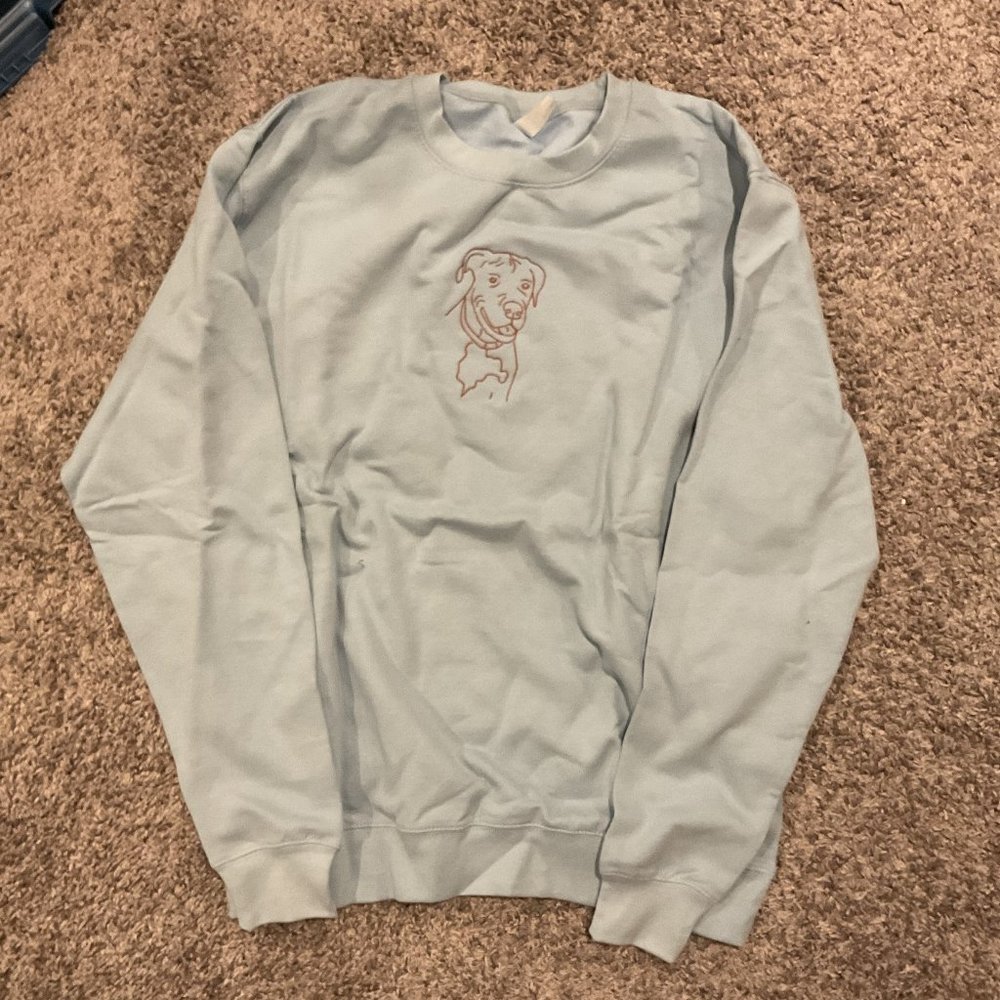 Blue Sweatshirt With Embroidered Dog - Large - NEW